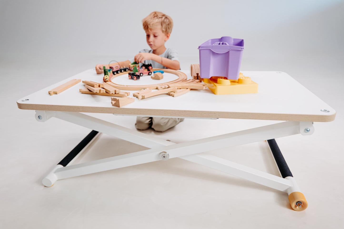 Kinderschreibtisch höhenverstellbarer white