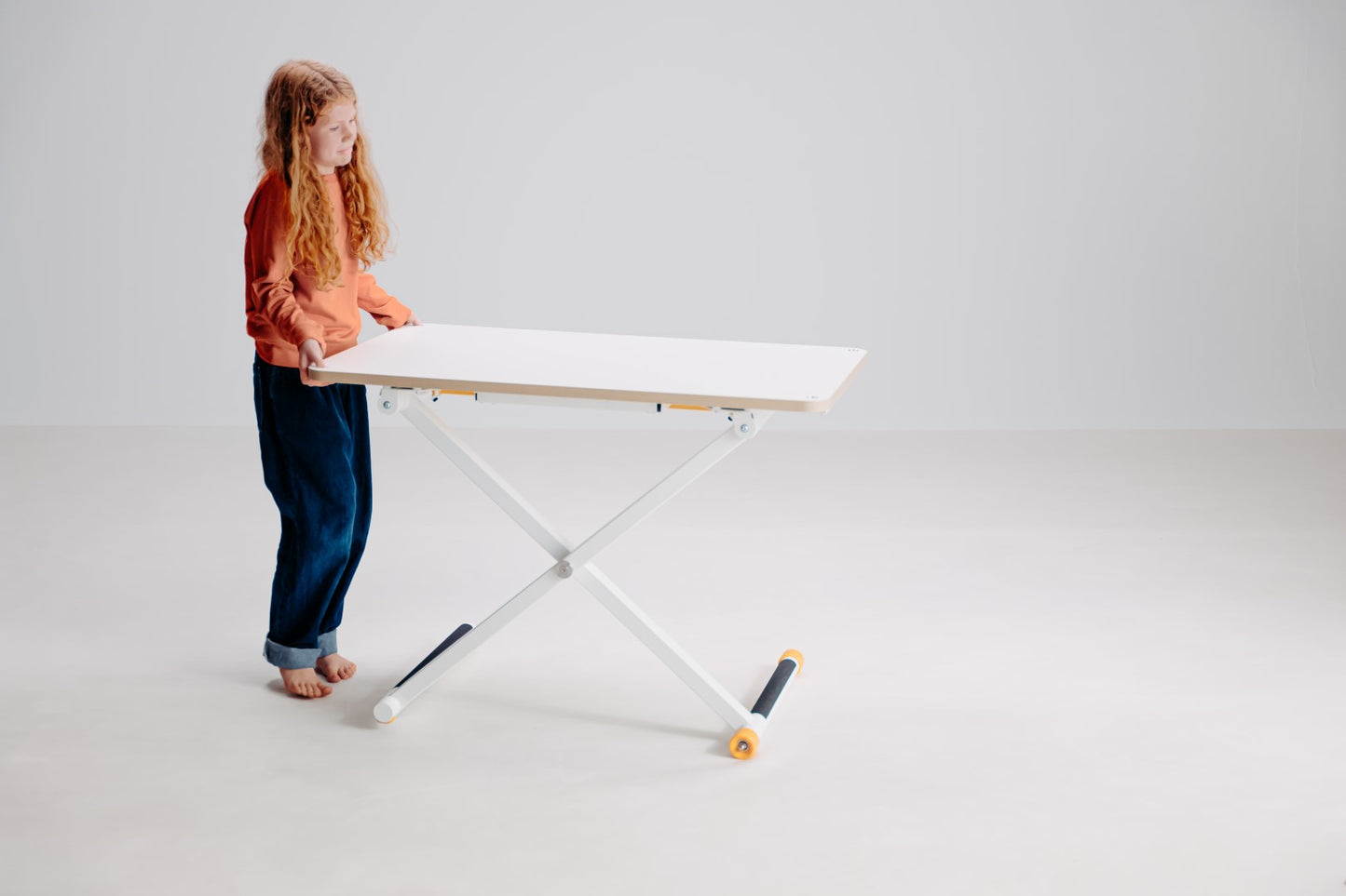 Kinderschreibtisch höhenverstellbarer white