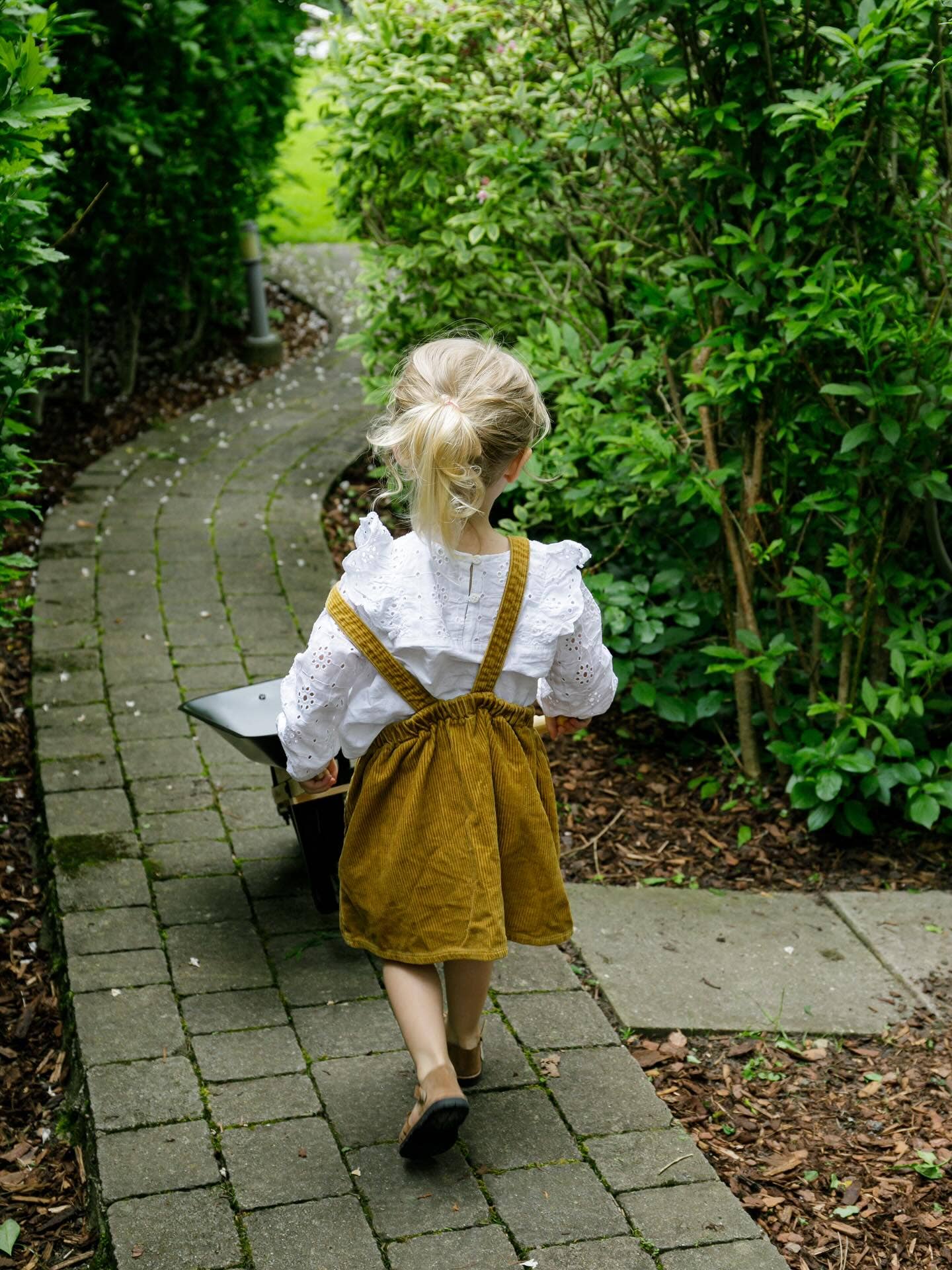 Mini-Schubkarre für Kinder mit 13 L Fassungsvermögen